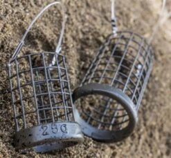 Distance Cage Feeders Medium 10 Distance Cage Feeders Medium -Guru Hengels Exporteren Winkel preston innovations distance cage feeders medium 4